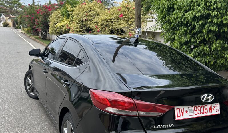 2017 Hyundai Elantra full