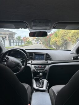 2017 Hyundai Elantra full