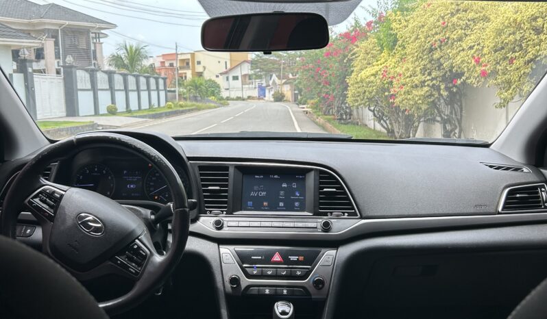 2017 Hyundai Elantra full