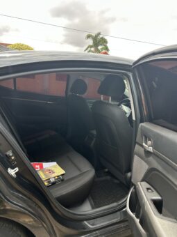 2017 Hyundai Elantra full